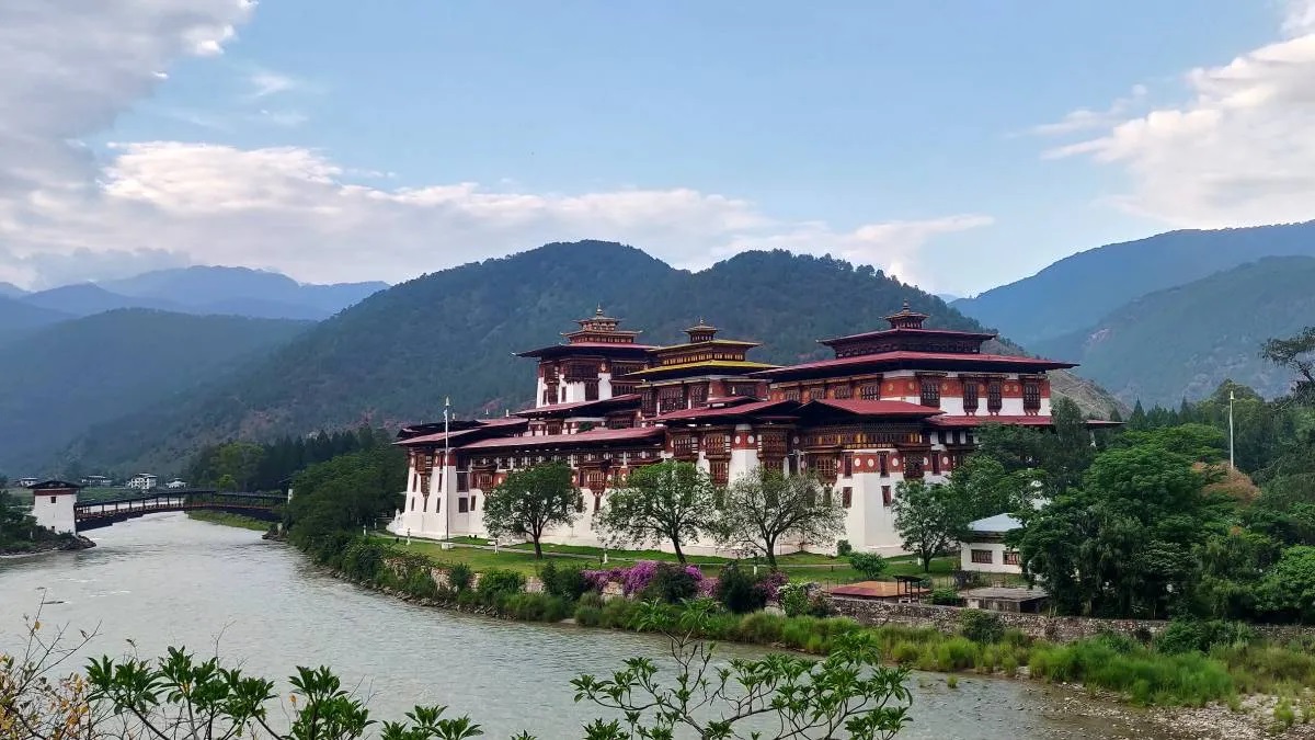 Enter Bhutan, Wondering How To Enter Bhutan