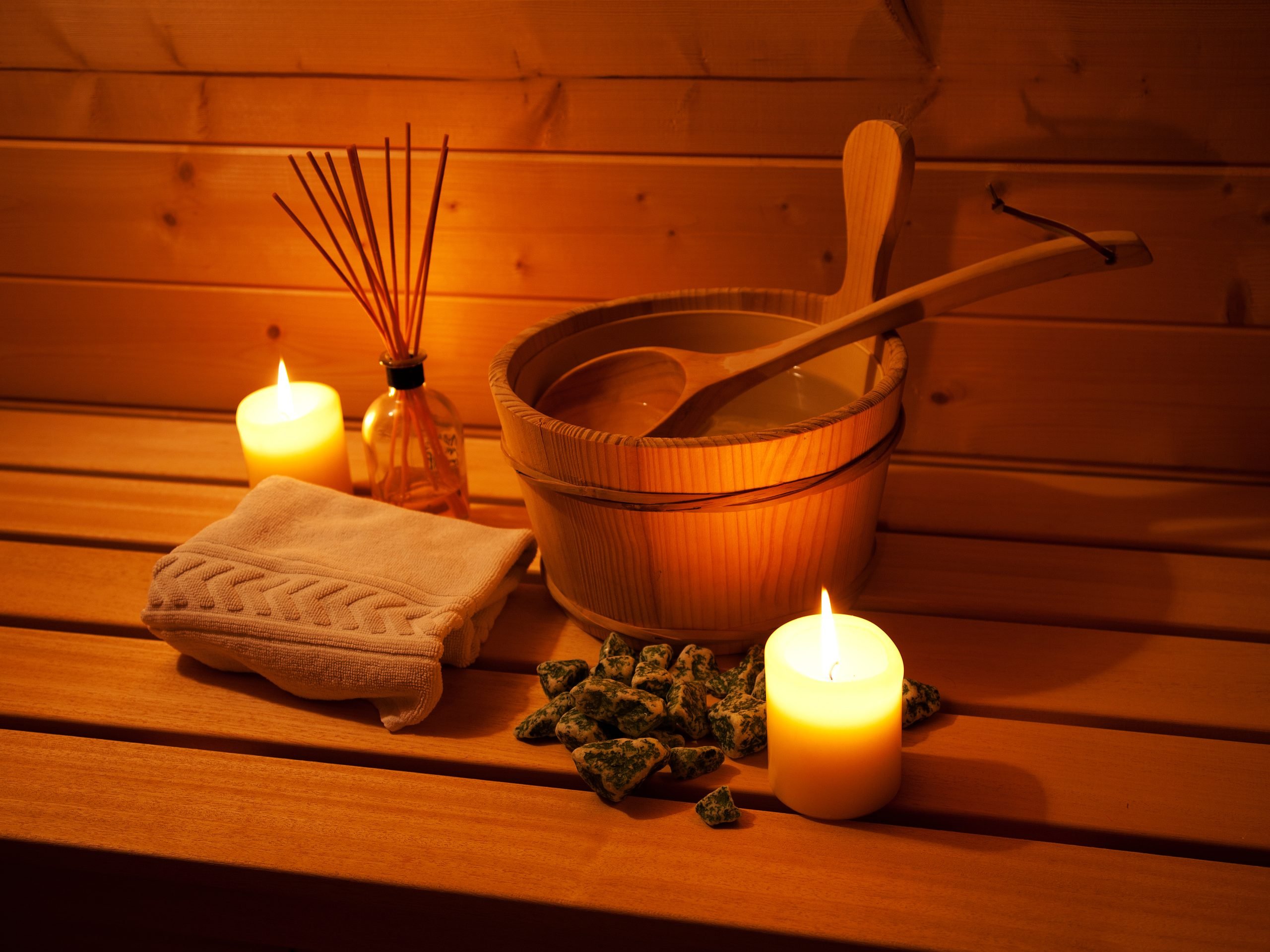 Sweat in Style: What to Wear in a Sauna for Comfort and Confidence