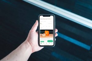 Why Every Restaurant Needs a Custom Mobile App