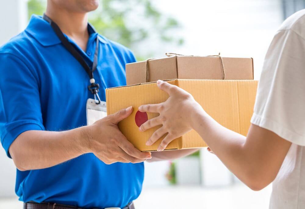 Why Polonez America for Parcel Delivery from the USA to Poland