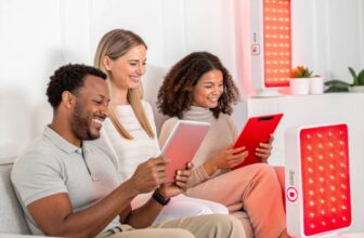 Facing the Glow: Unveiling Red Light Therapy Face Side Effects