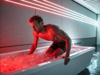 Achieve Peak Recovery: Red Light Therapy vs Ice Bath Comparison
