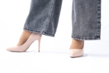 Make It Mix: Creative Shoe Combinations for Wide Leg Jeans