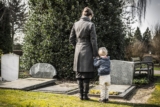 What to Wear to a Funeral: Elegant and Respectful Outfits for Women