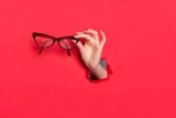 Find Your Perfect Frames: A Stylish Guide to Choosing Eyeglasses